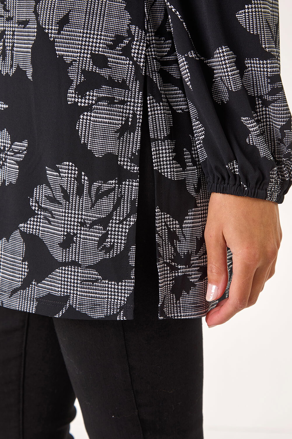 Black Printed Side Split Tunic Top, Image 6 of 5