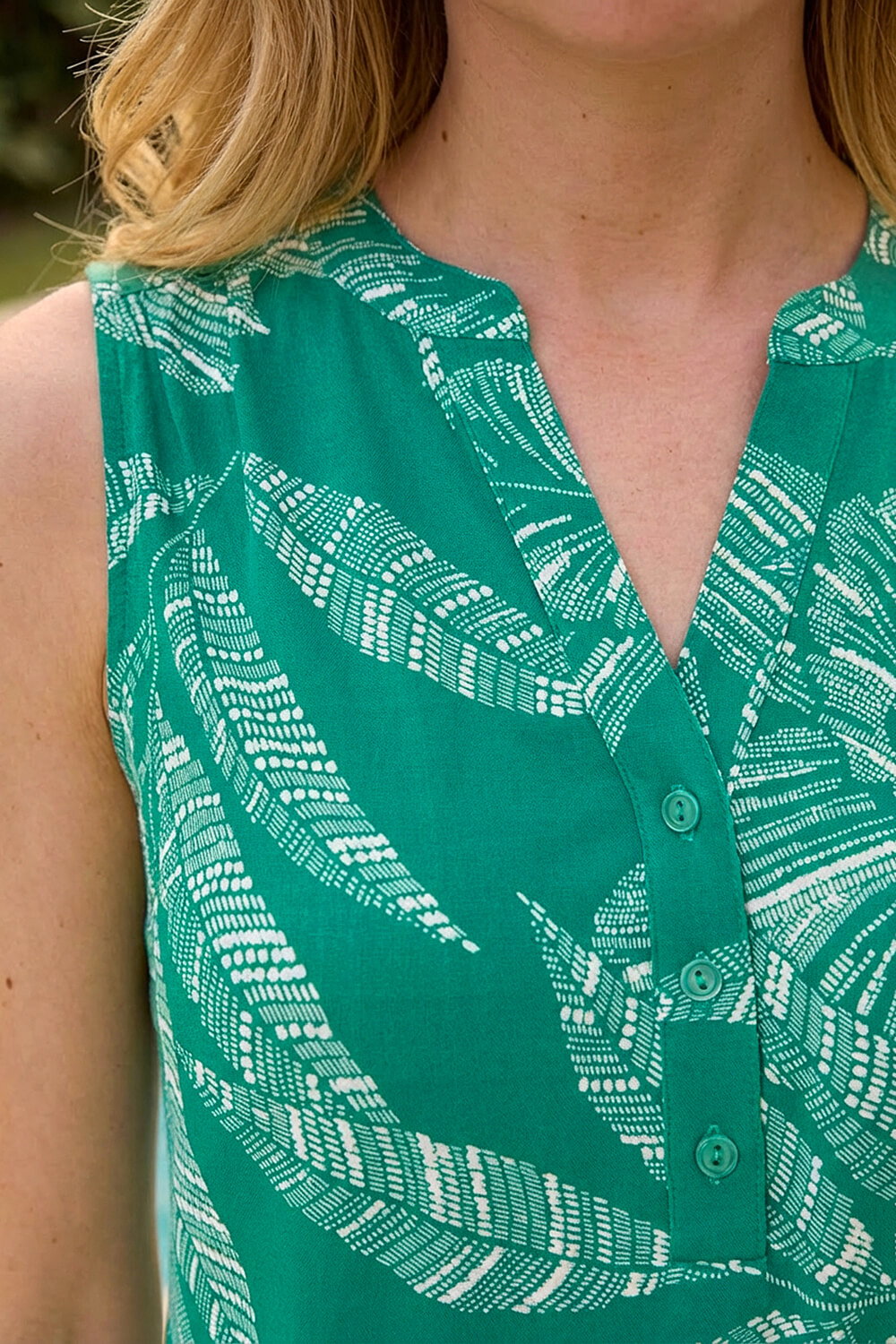 Green Floral Puff Print Stretch Vest Top, Image 5 of 4