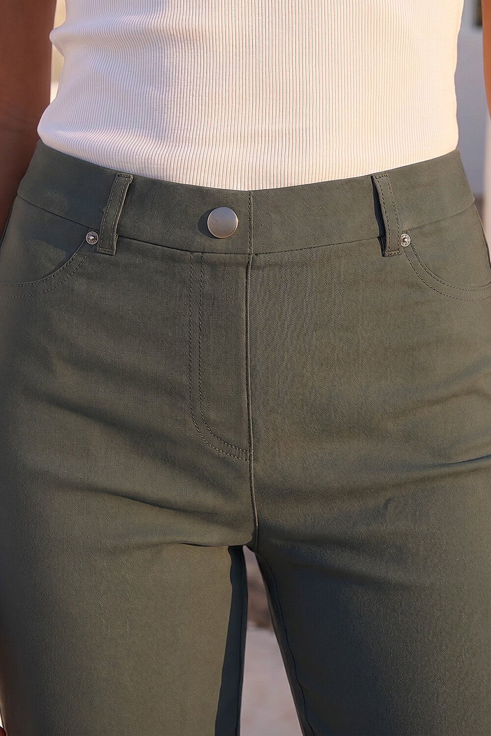 Forest Elastic Waist Turn Up Stretch Shorts, Image 5 of 4