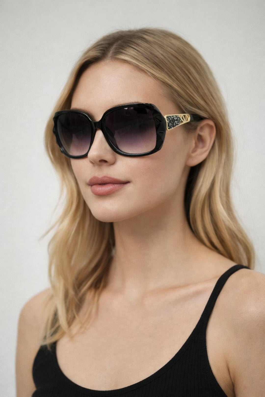 Black Round Square Side Detail Sunglasses In Black, Image 1 of 4