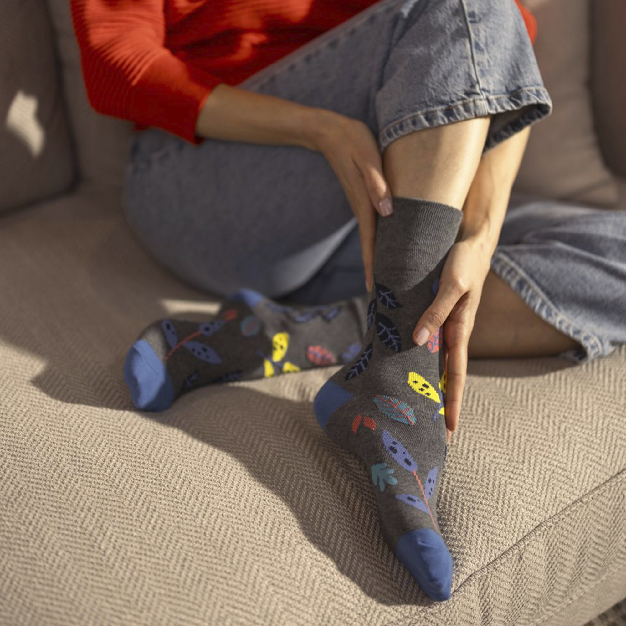Grey 6 Pairs Ladies Non Elastic Patterned Socks, Image 3 of 5