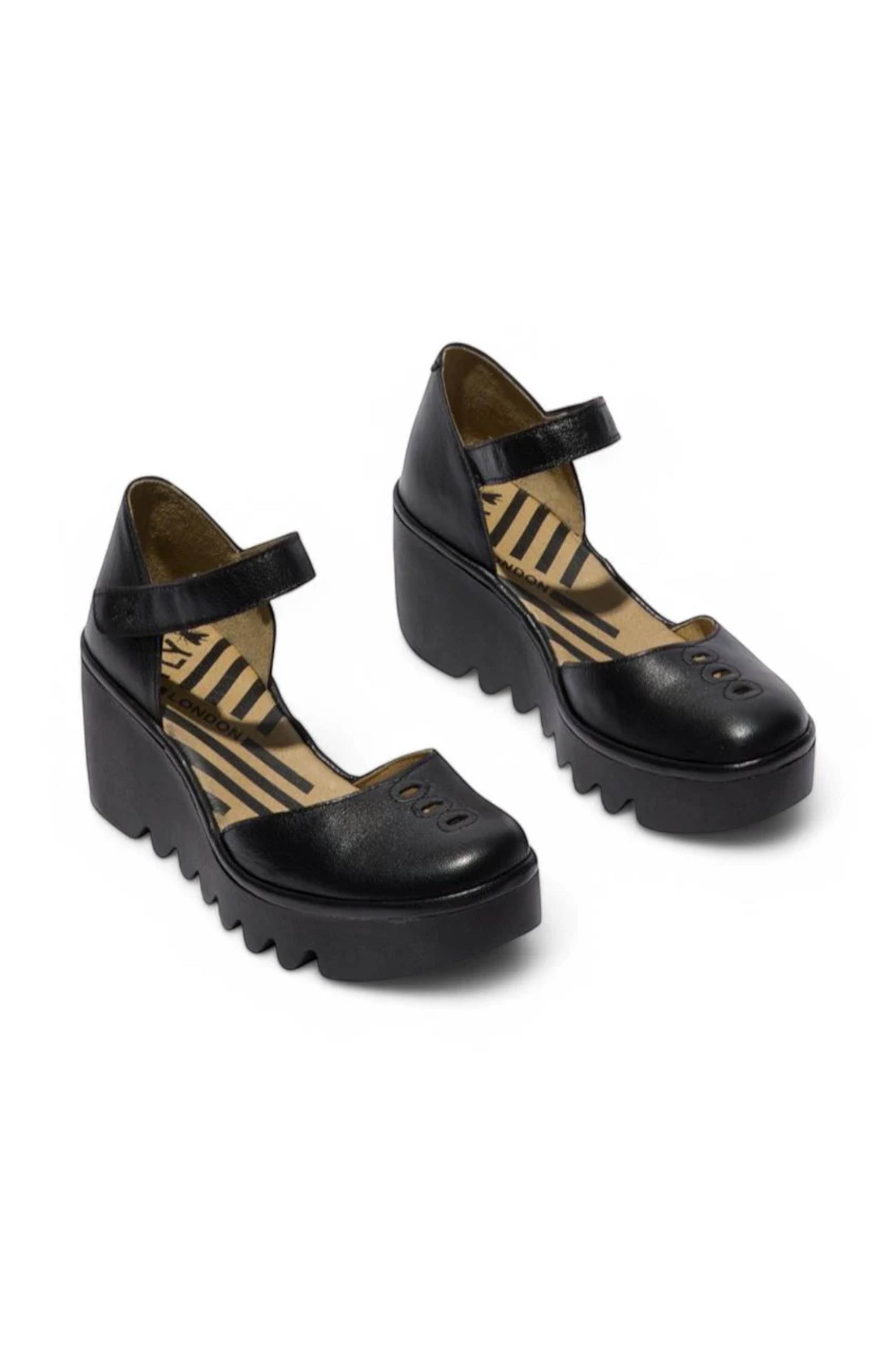 Black Womens Durable Wedge Sandals-BISO305FLY, Image 2 of 5