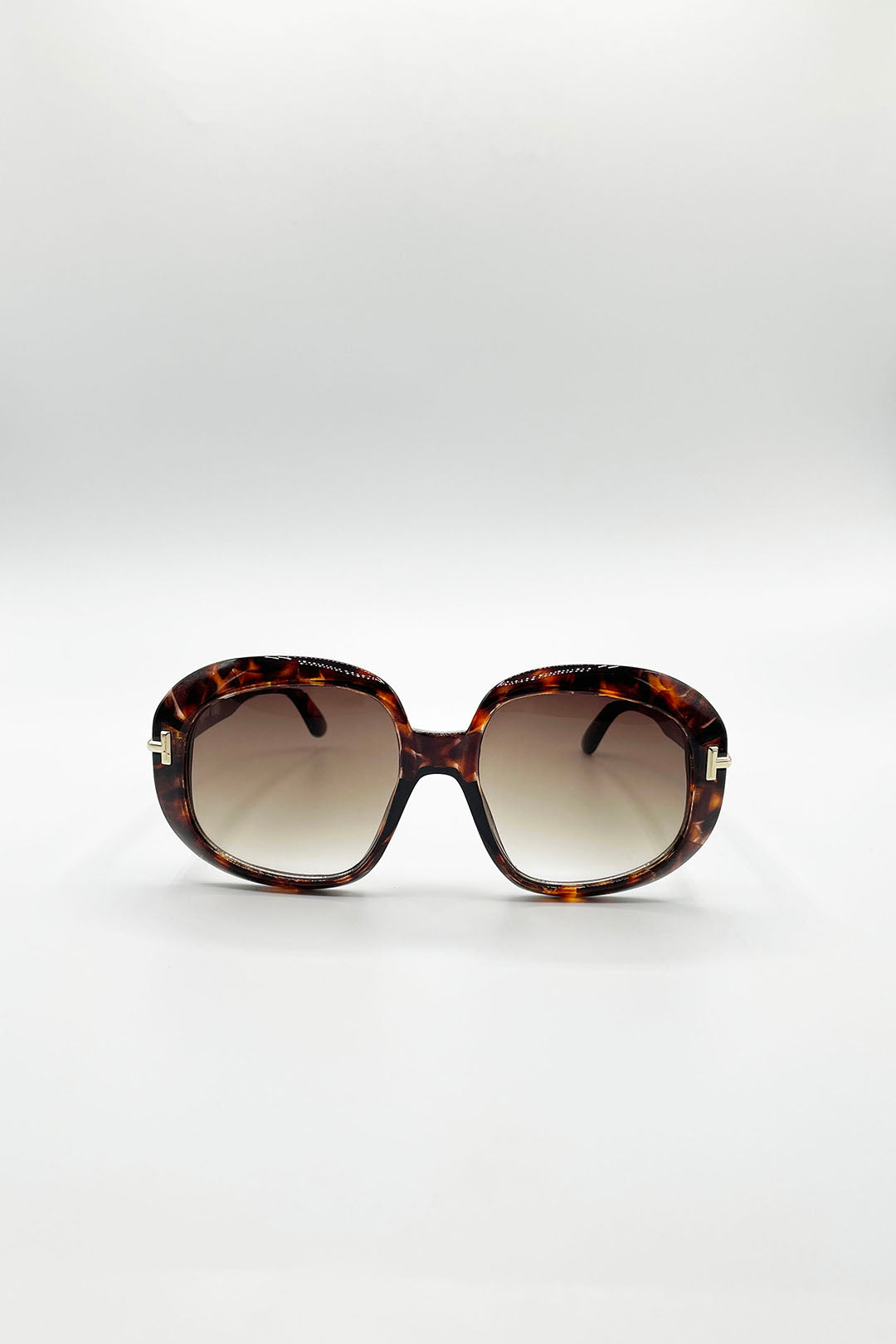 Brown Bold Round Oversized Sunglasses In Tortoiseshell, Image 1 of 5