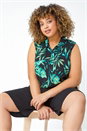 Black Curve Plain Elastic Waist Crinkle Pocket Shorts, Image 1 of 5