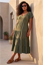 Khaki Curve Pebble Crepe Tiered Midi Dress, Image 2 of 4